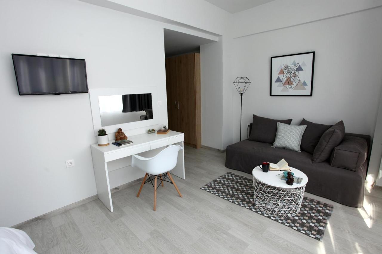 Old Town Hall Suites And Apartments Athena Bagian luar foto