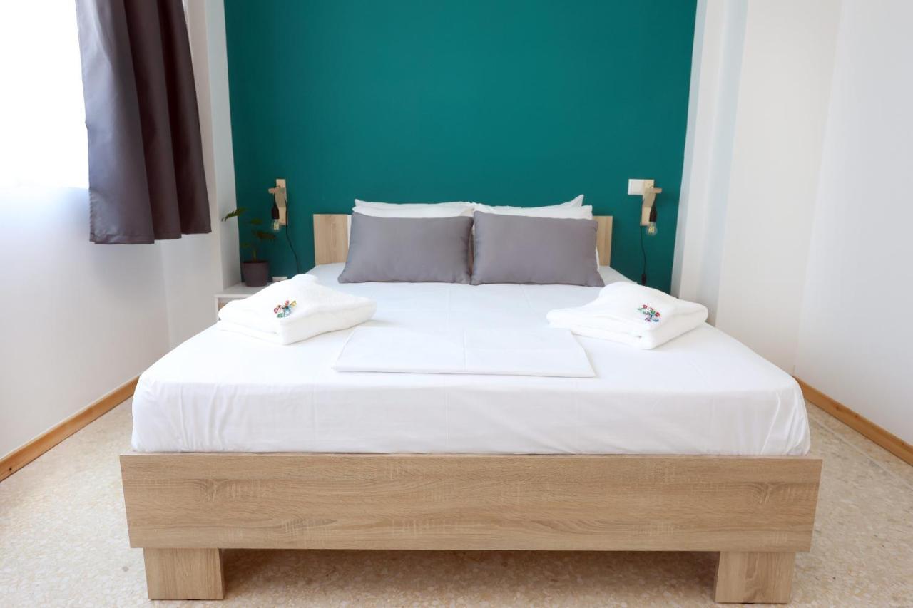 Old Town Hall Suites And Apartments Athena Bagian luar foto
